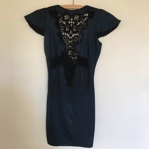 DRESS the POPULATION Plunge Bodycon Mini Dress